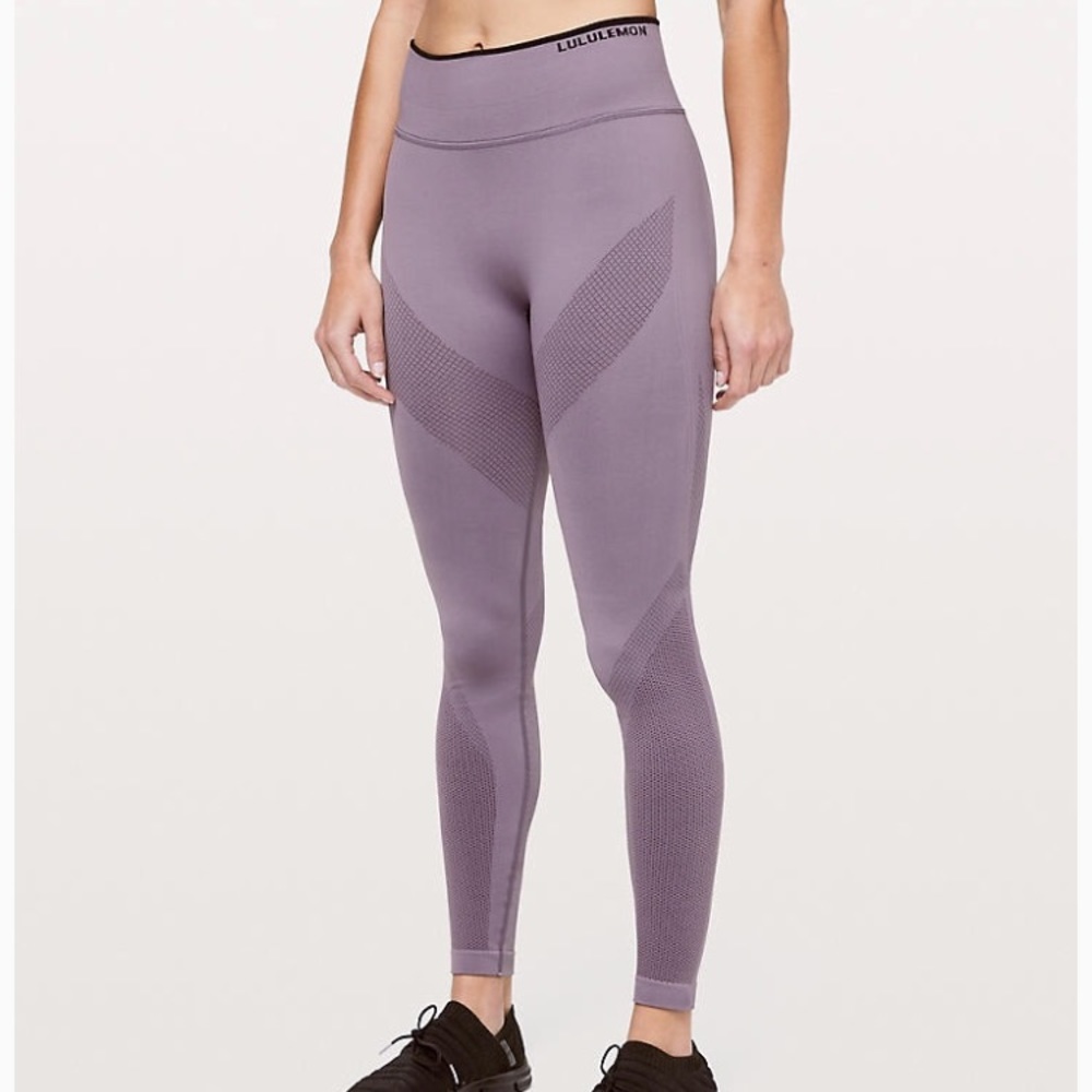Lululemon Iconic Sweat Tight 28" Graphite